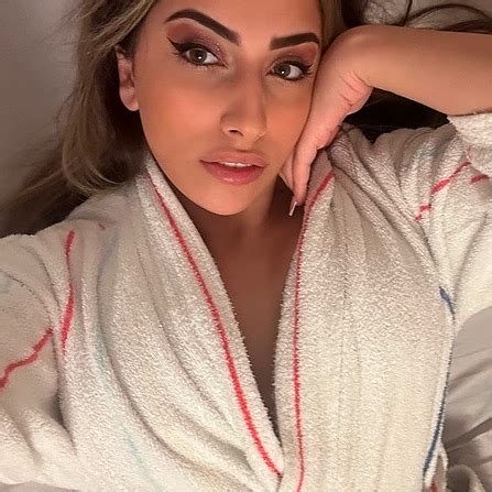 Anitamist21 / LaMamiLechera .